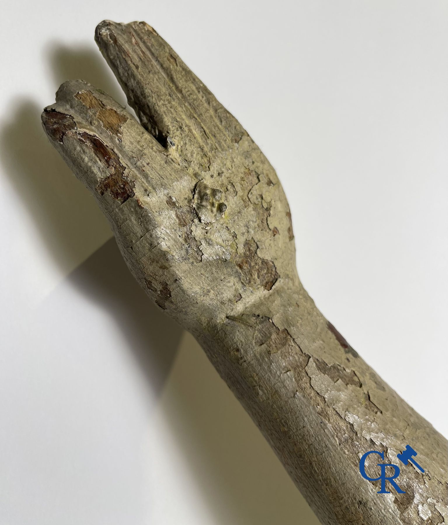 Impressionnant corpus en chêne du XVIIIe siècle.