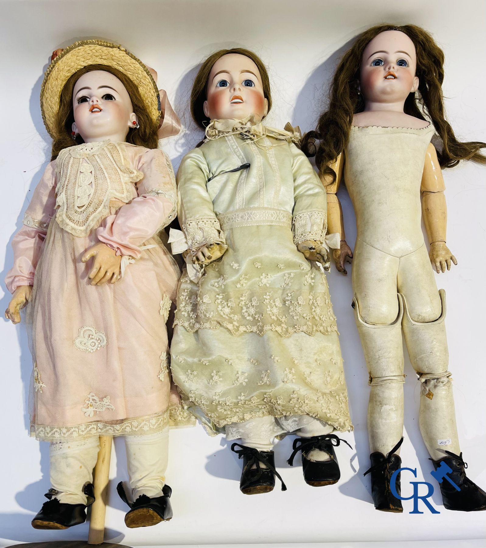 Jouets: poupées anciennes: Lot de 3 poupées anciennes, têtes porcelaine.