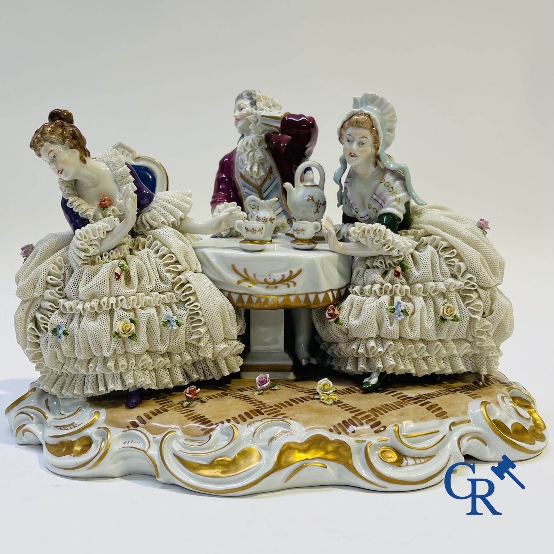 Porcelain: Unterweissbach: "In the tea room".