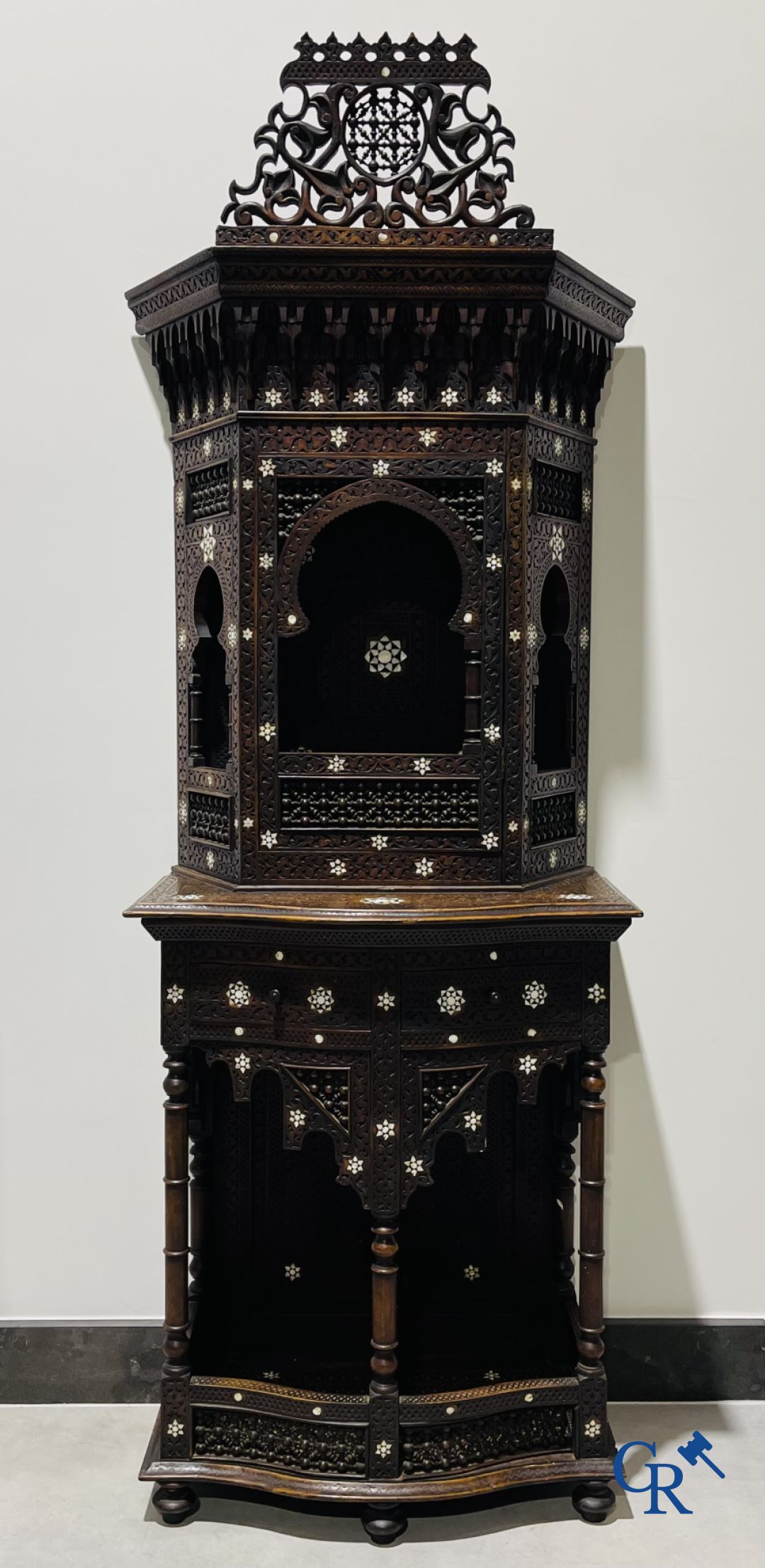 Sculpted furniture with inlays of ebony and mother-of-pearl. Syria, early 19th century.