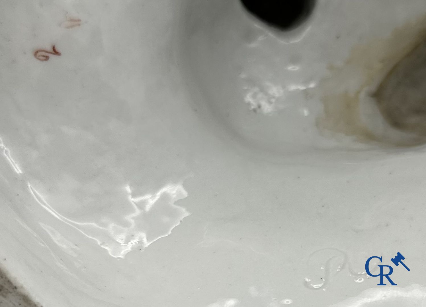 Meissen, 18th century. Group in fine porcelain depicting a couple in love.