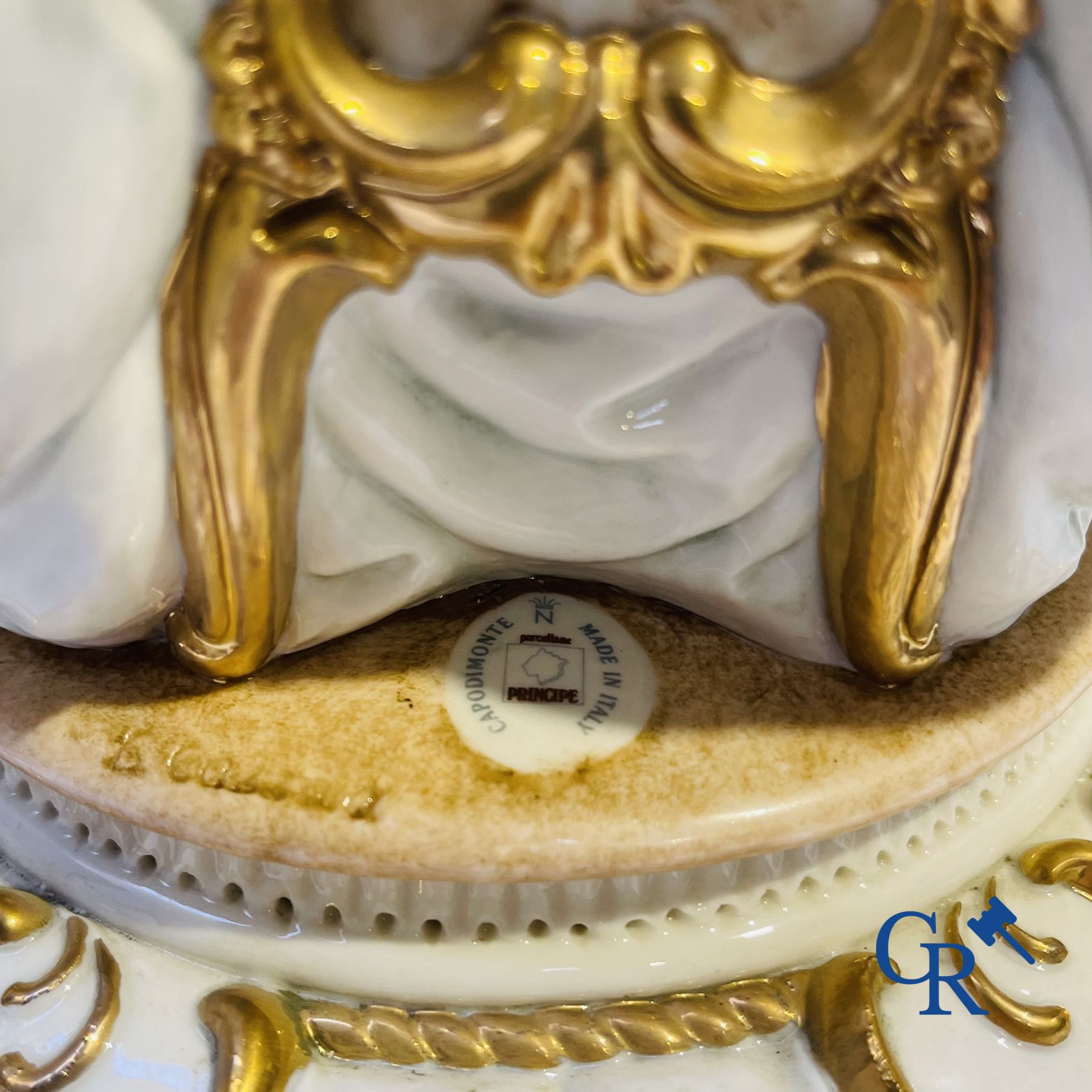 Porcelain: Capodimonte: 3 groups in Italian porcelain with lace.