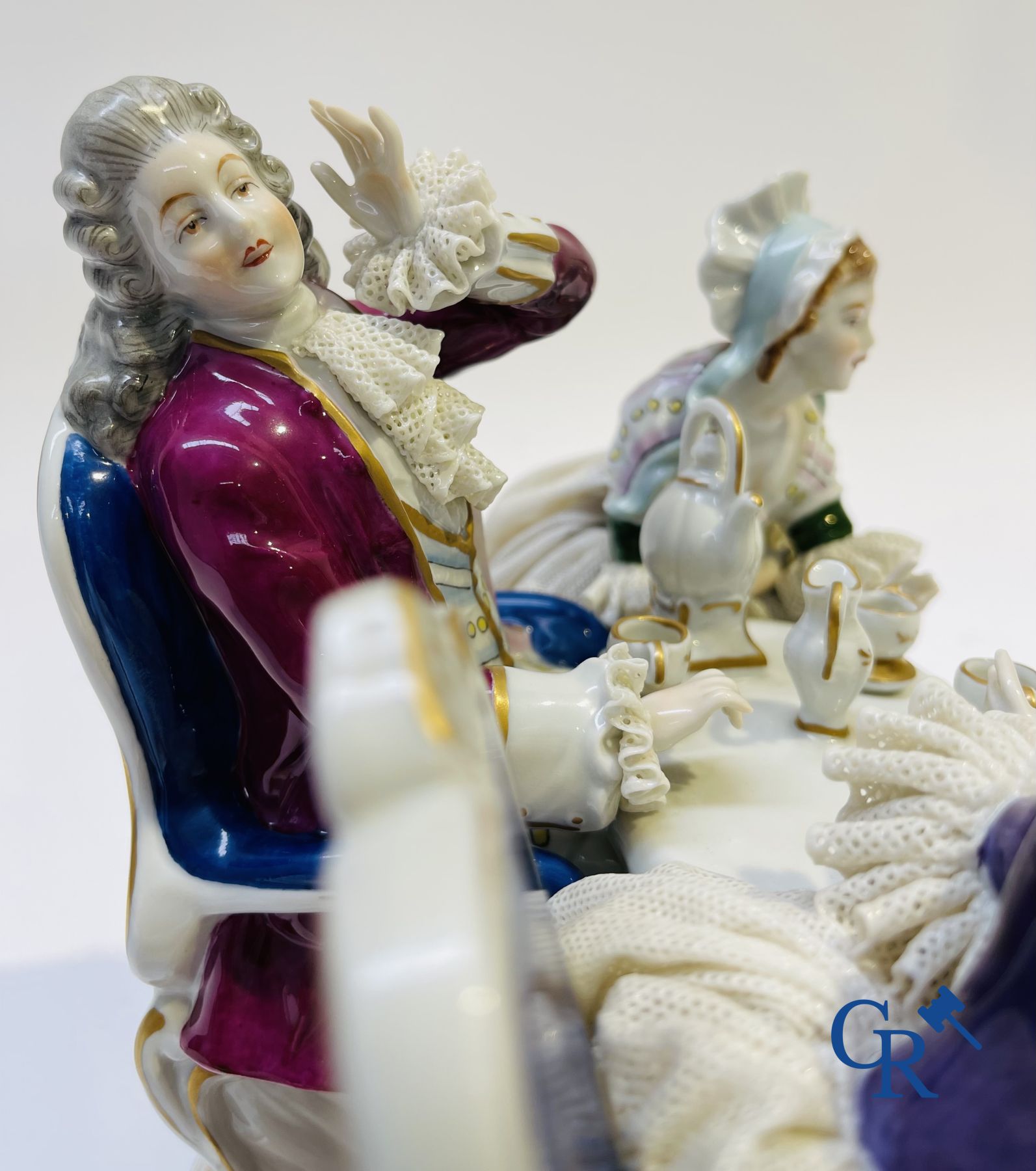 Porcelain: Unterweissbach: "In the tea room".