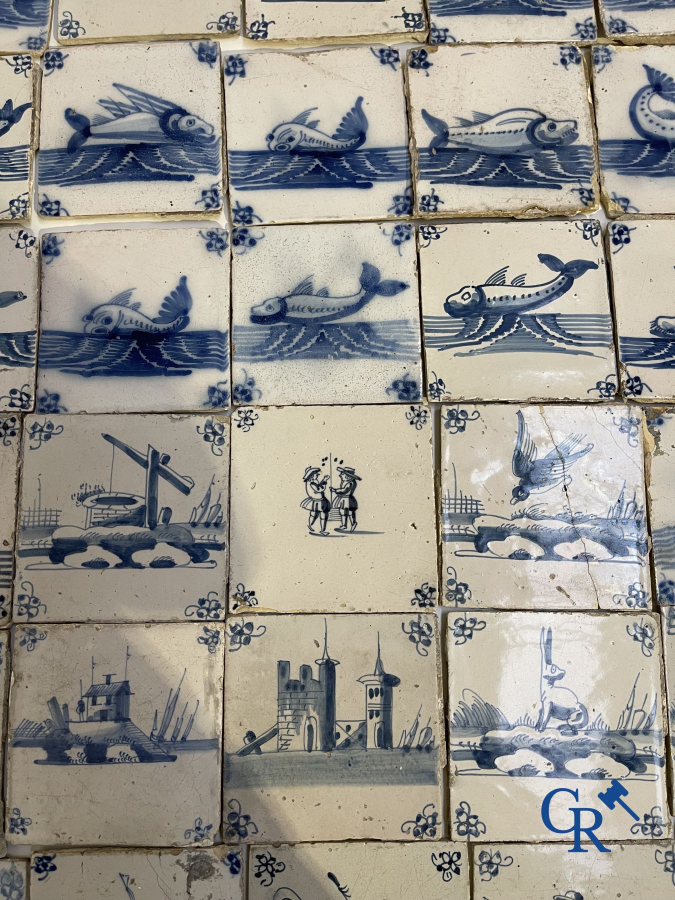 Une grande collection de divers carreaux de Delft. XVIIe-XVIIIe siècle.