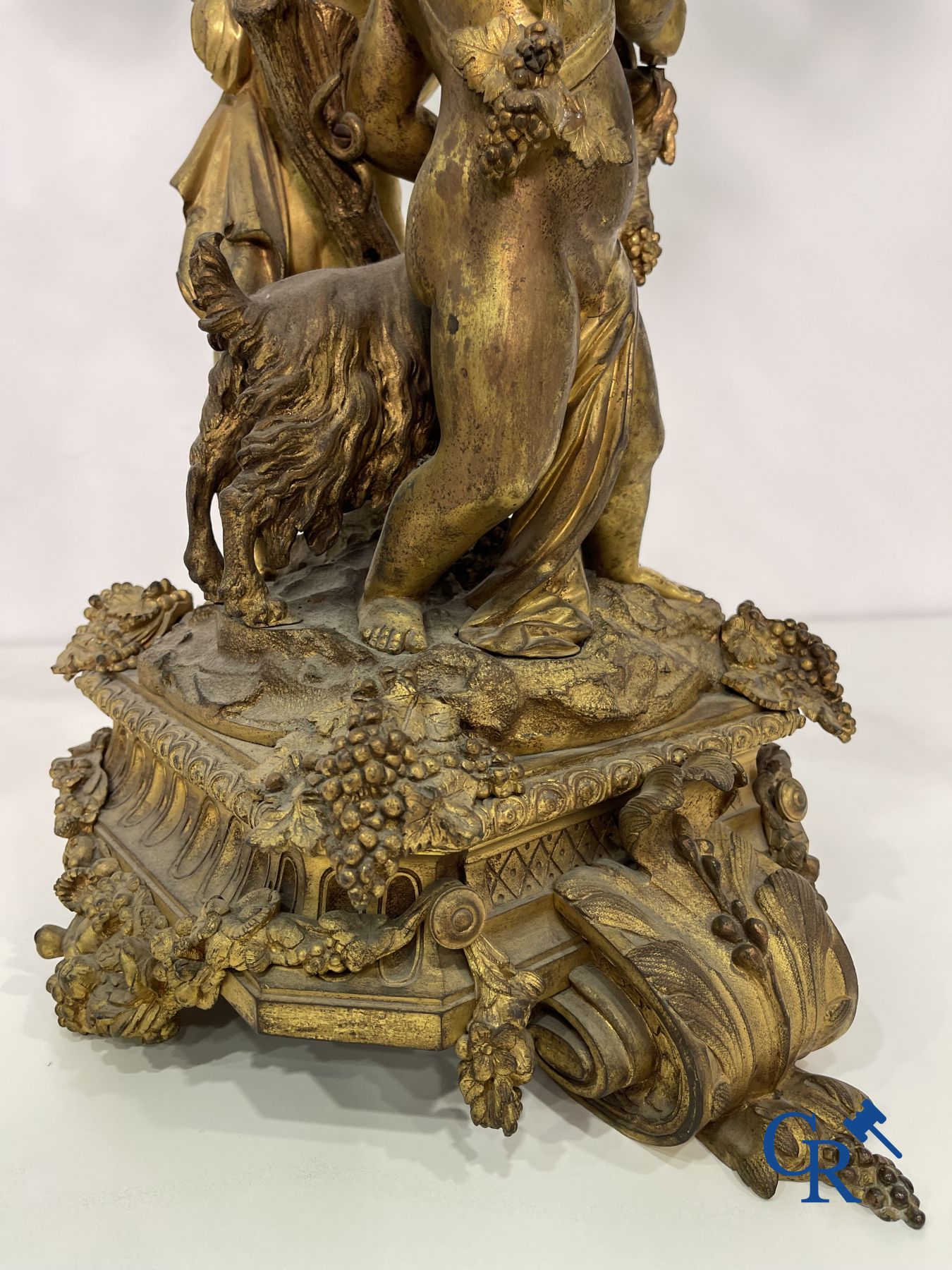 A pair of imposing bronze candlesticks with putti in LXVI style. Napoleon III period.