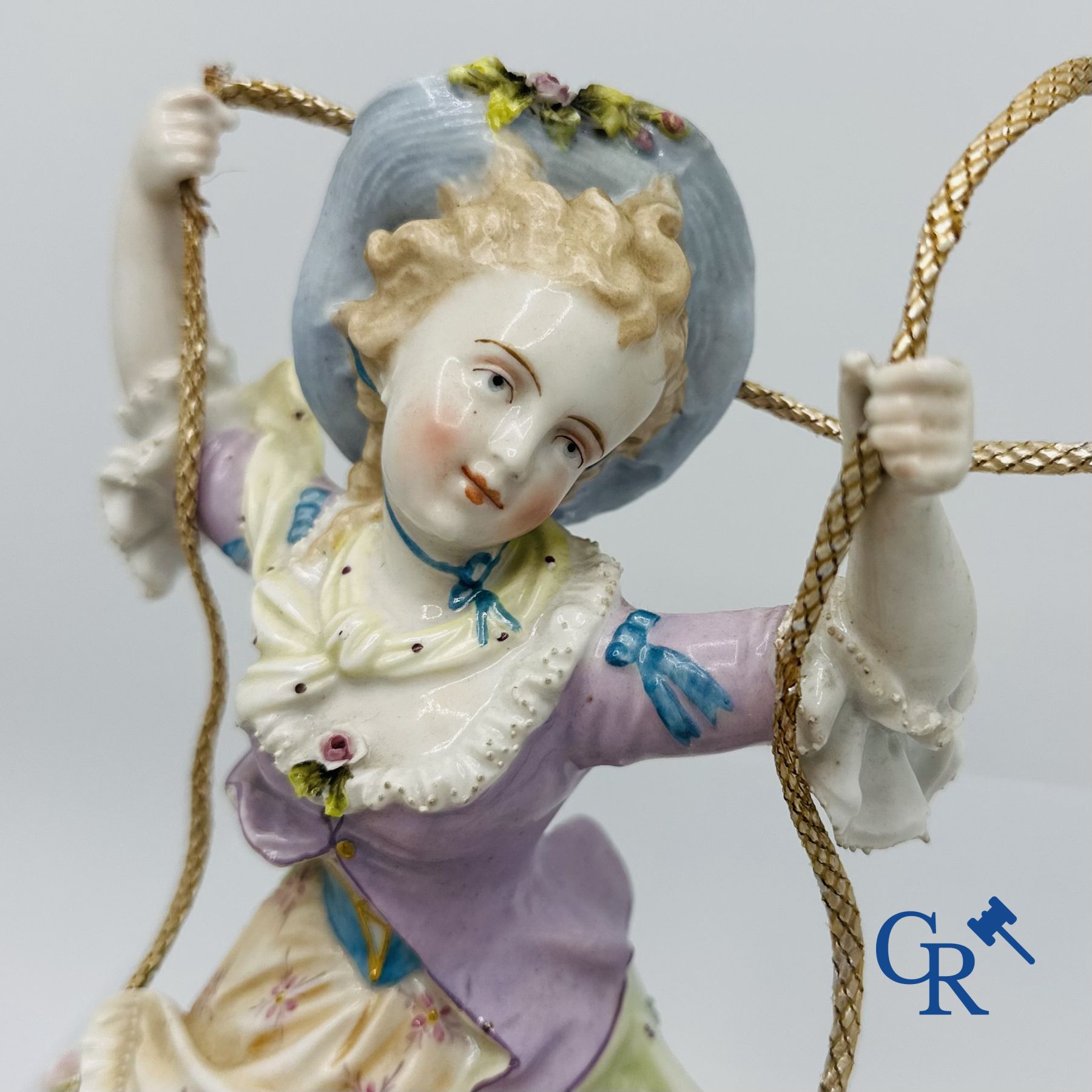 Porcelaine Allemande: Grande figurine. 19ème. Dans le gout de Volkstedt Rudolstadt.