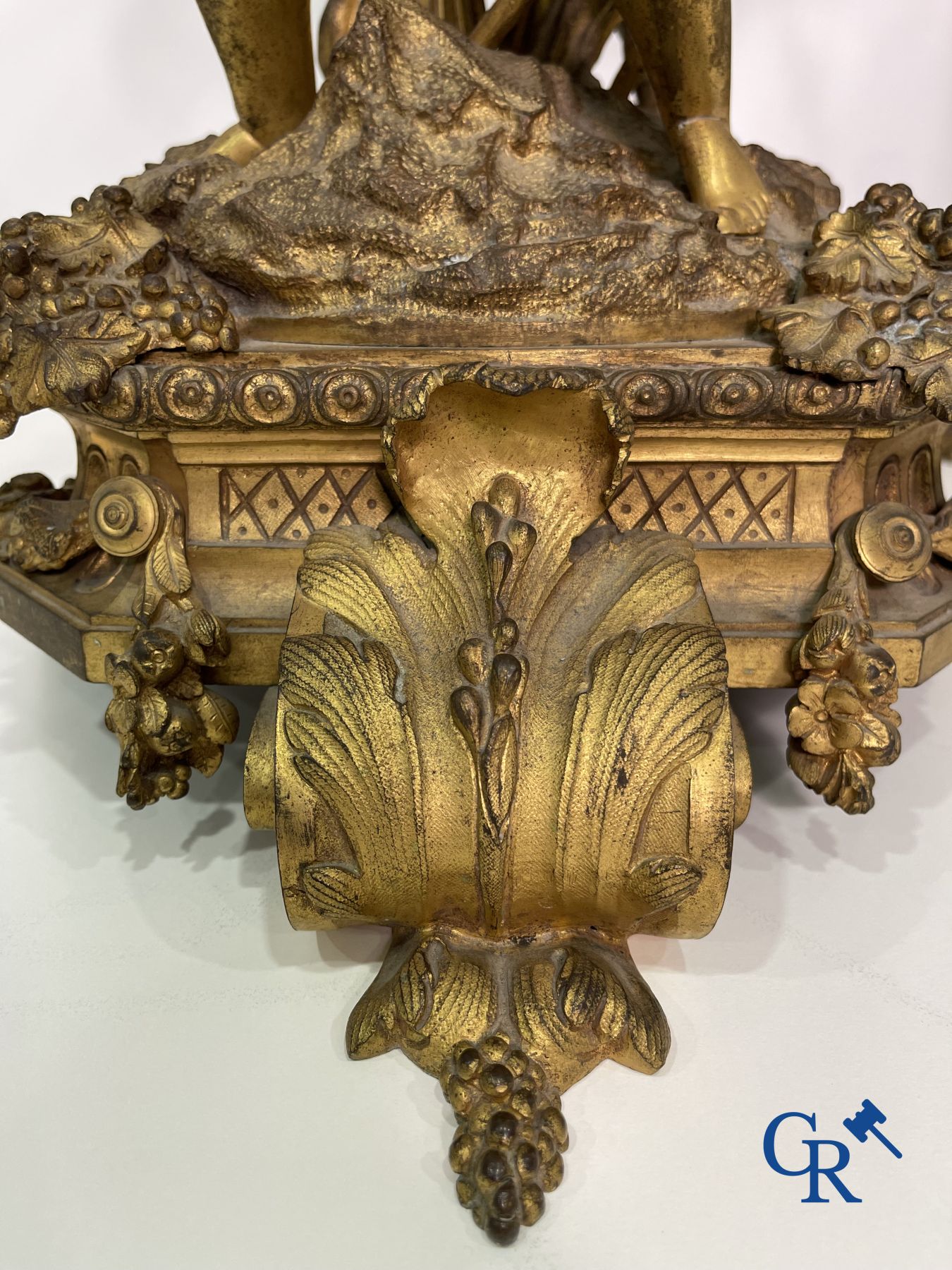 A pair of imposing bronze candlesticks with putti in LXVI style. Napoleon III period.