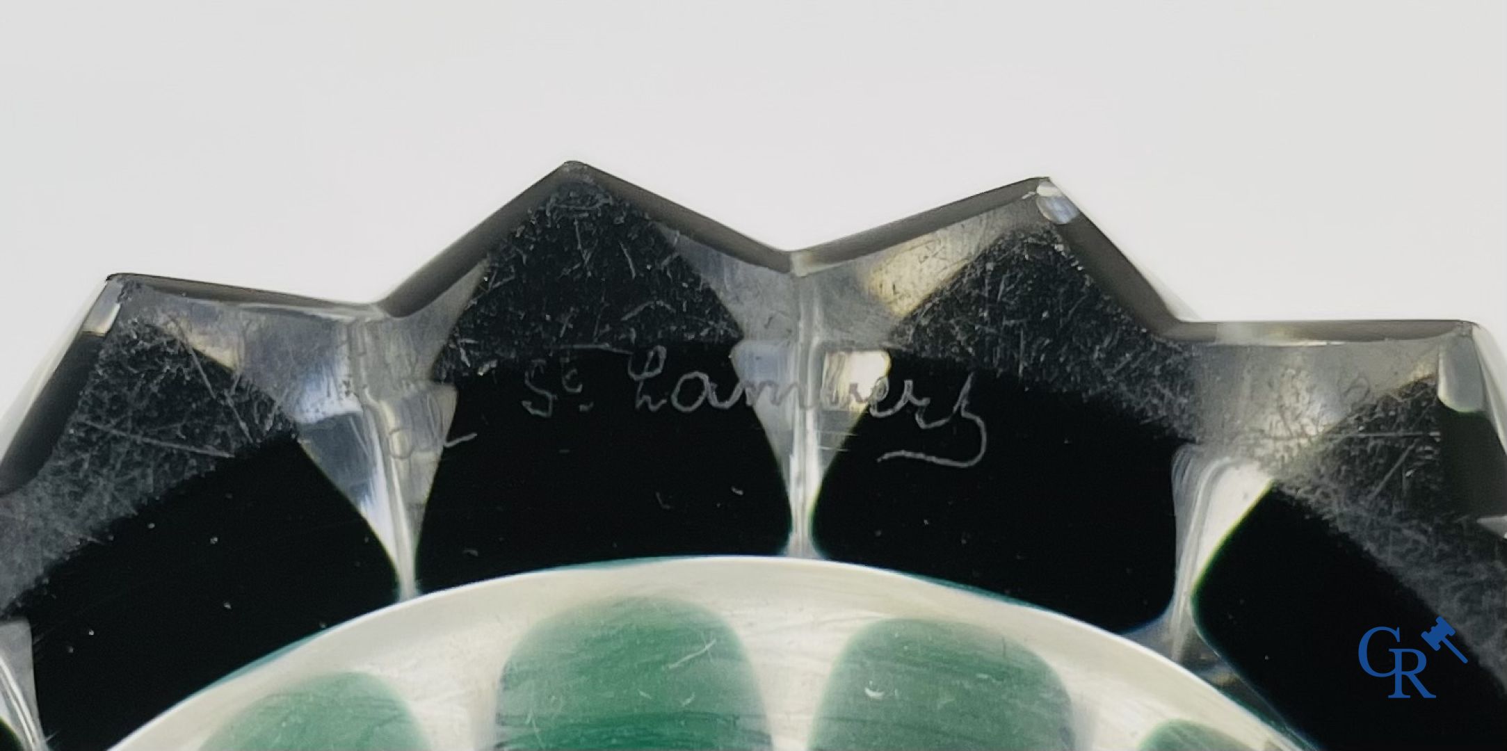 Verrerie: 4 vases en cristal Val Saint Lambert.