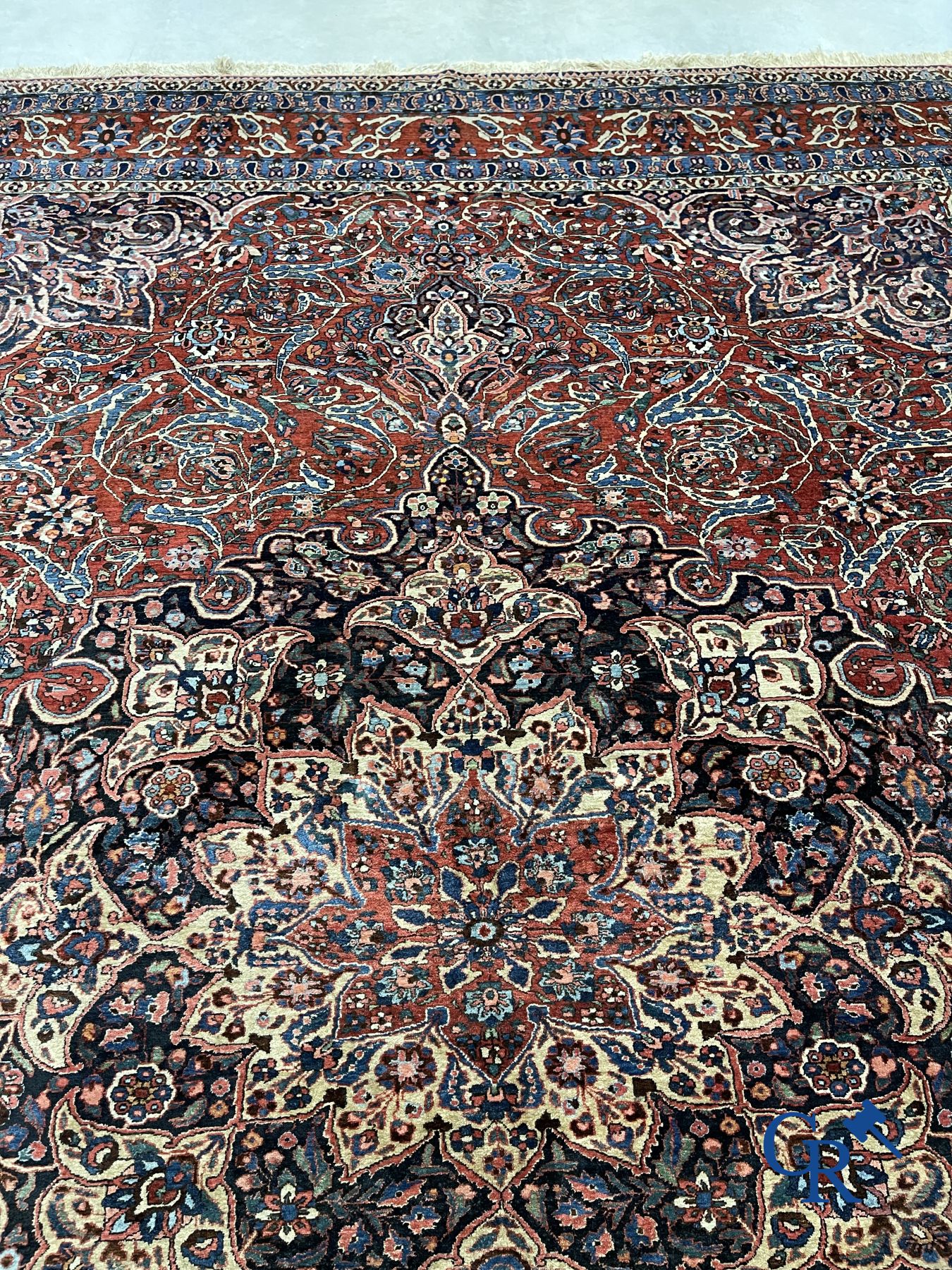 Carpets: Iran: An exceptional Persian carpet. Kashan.