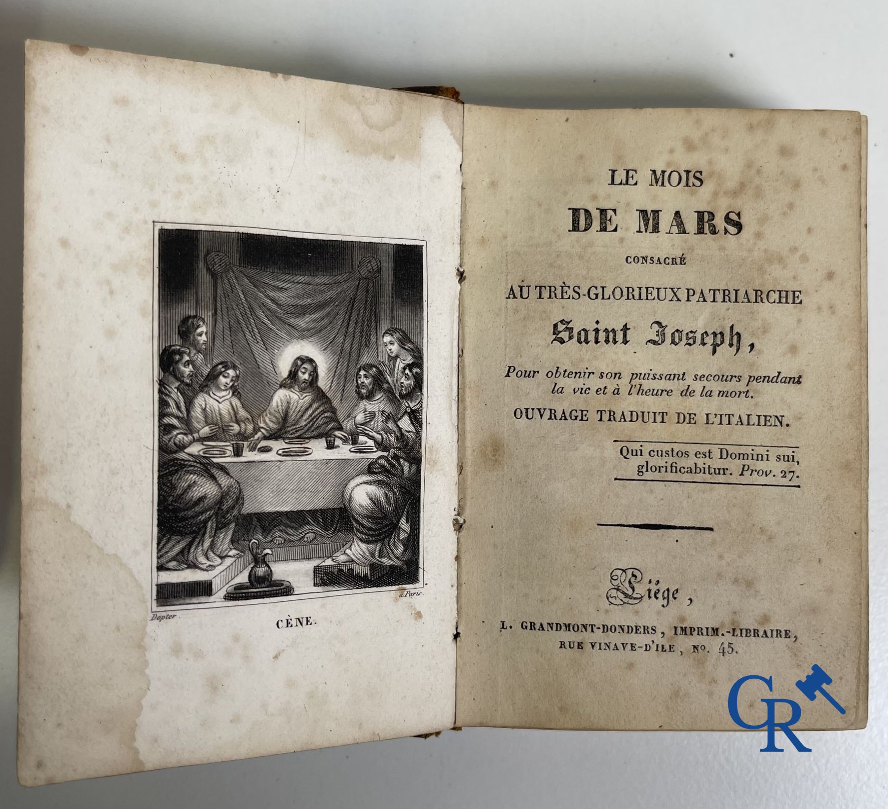Livres anciens: Lot de livres décoratifs avec des thèmes variés. 17-18ème siècle.