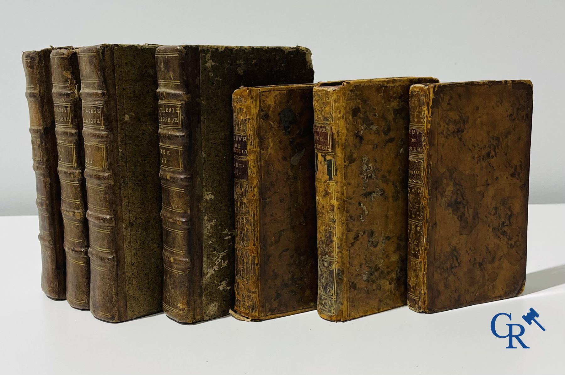 Livres anciens : Abbé de Fontenay (4 volumes) 1774 et Les œuvres de monsieur de Crébillon (3 volumes) 1754.