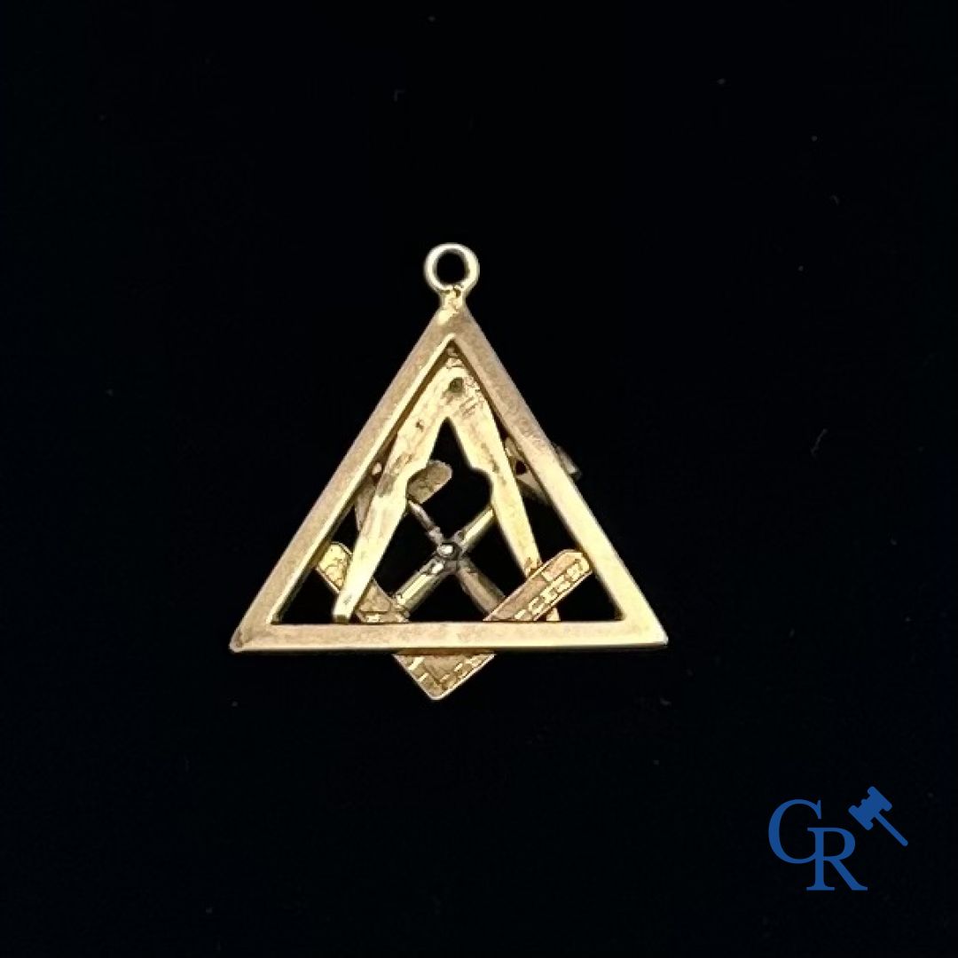 Jewel: Masonic pendant in gold 14K.