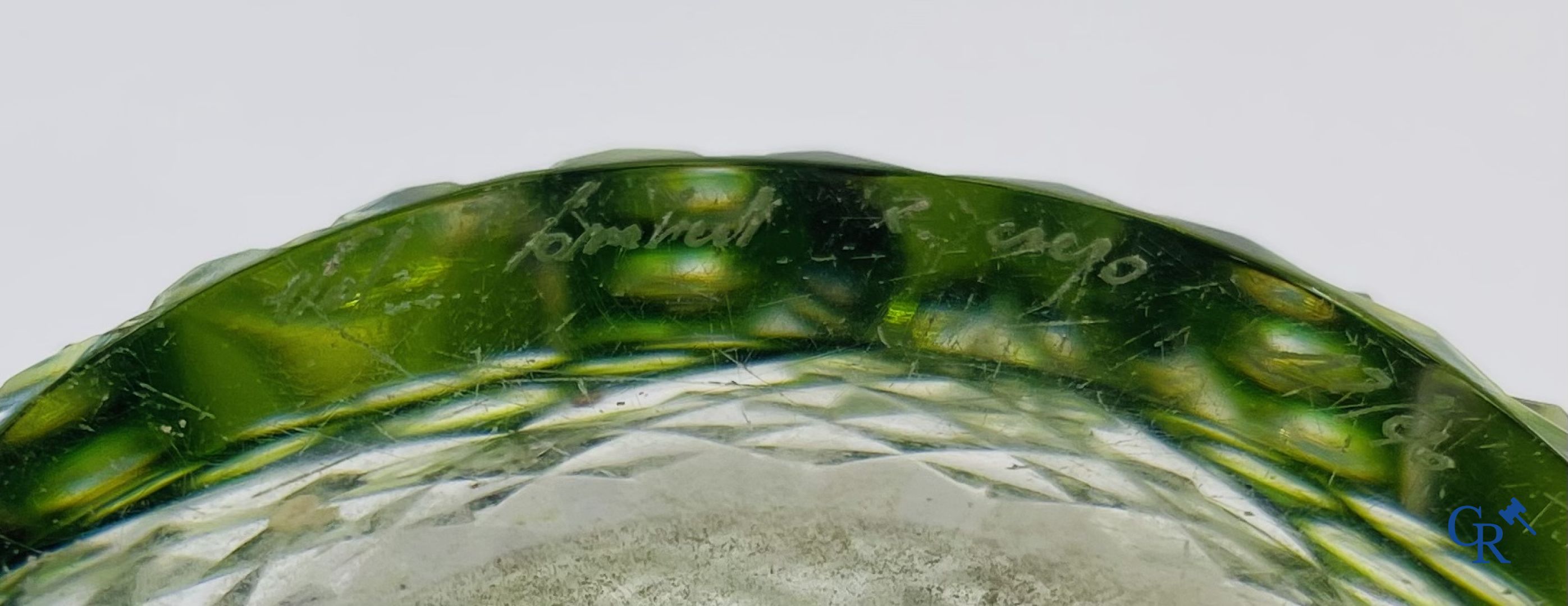 Verrerie: 4 vases en cristal Val Saint Lambert.