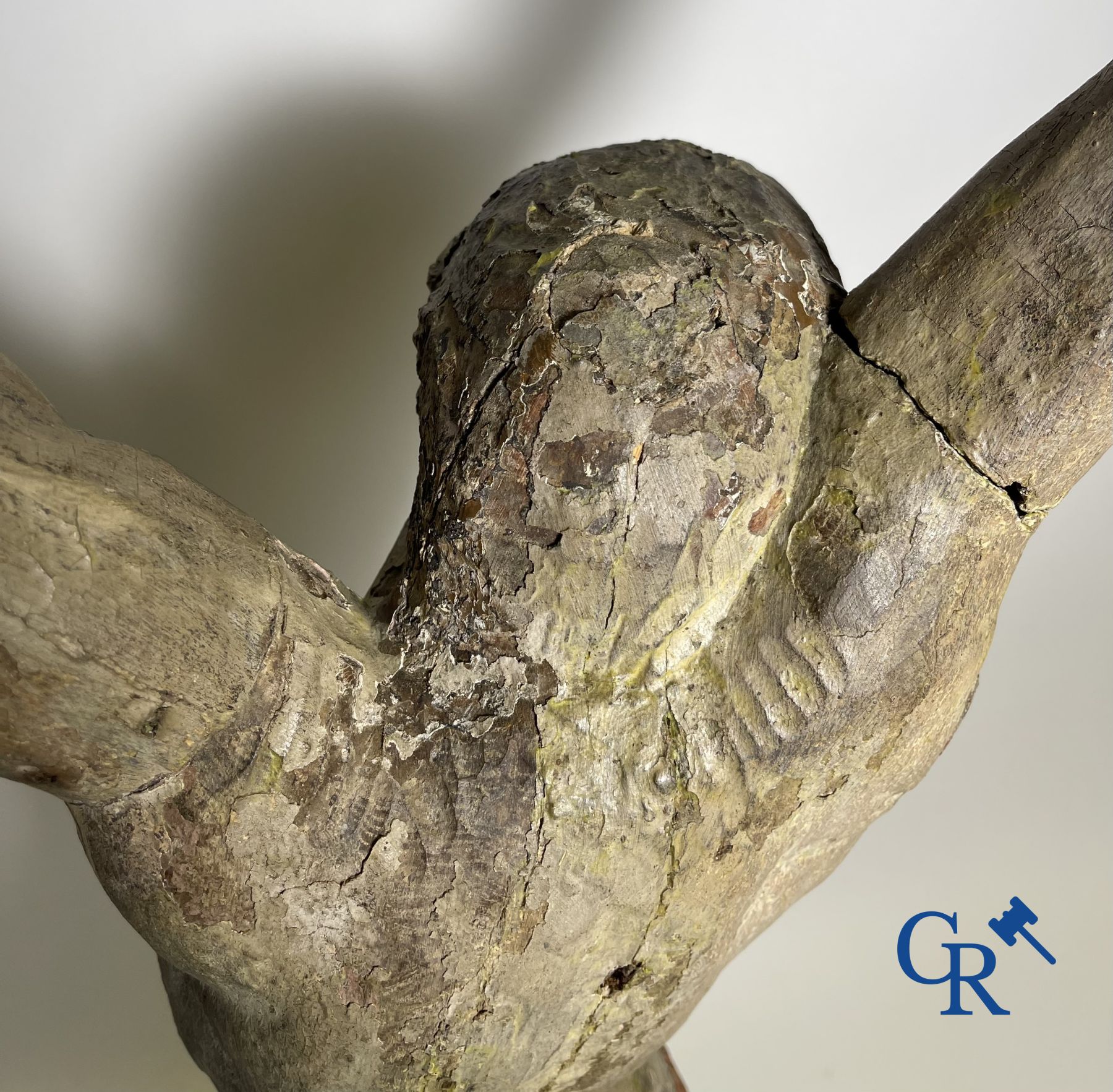 Impressionnant corpus en chêne du XVIIIe siècle.