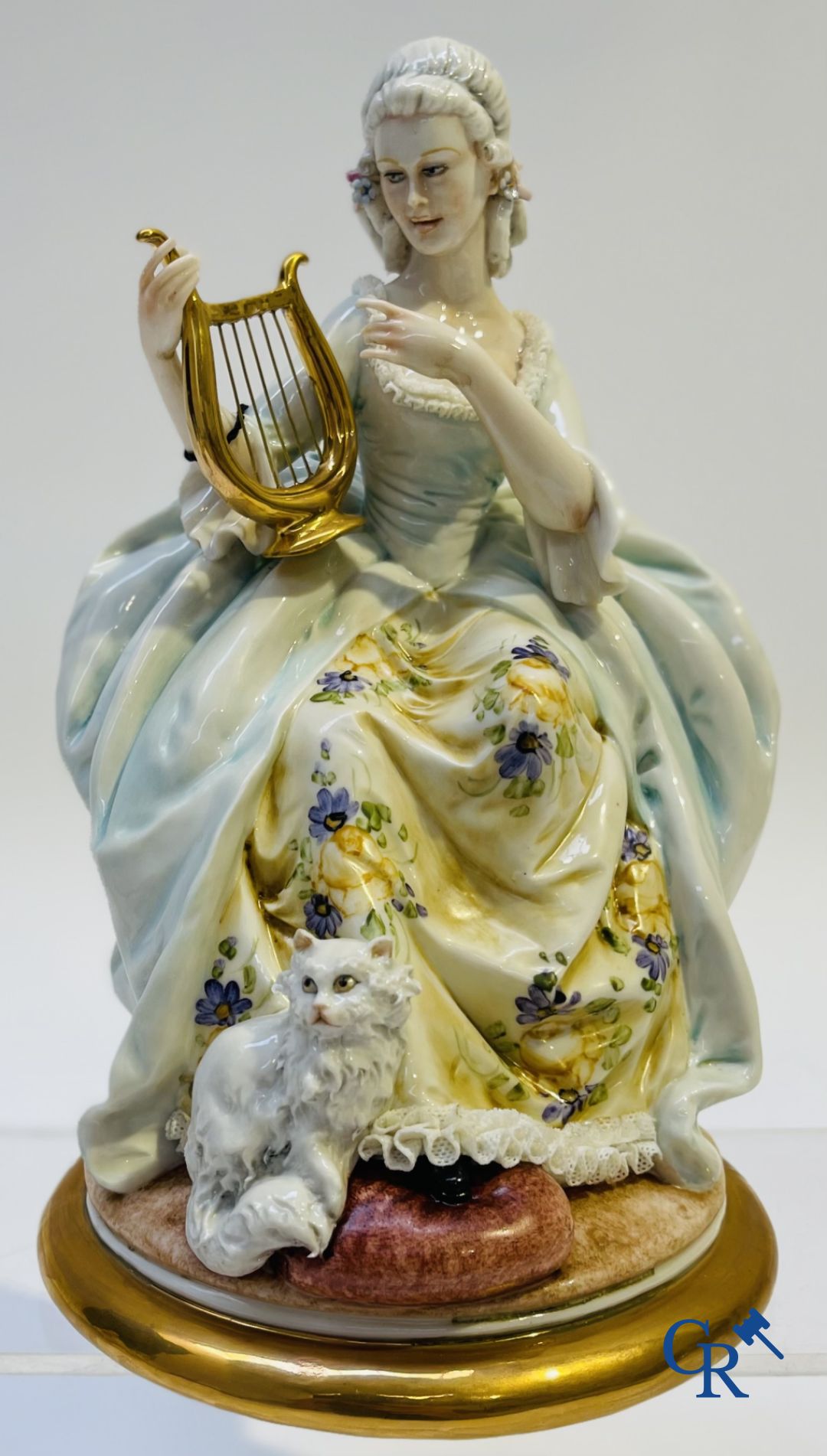 Porcelain: Capodimonte: 3 groups in Italian porcelain with lace.