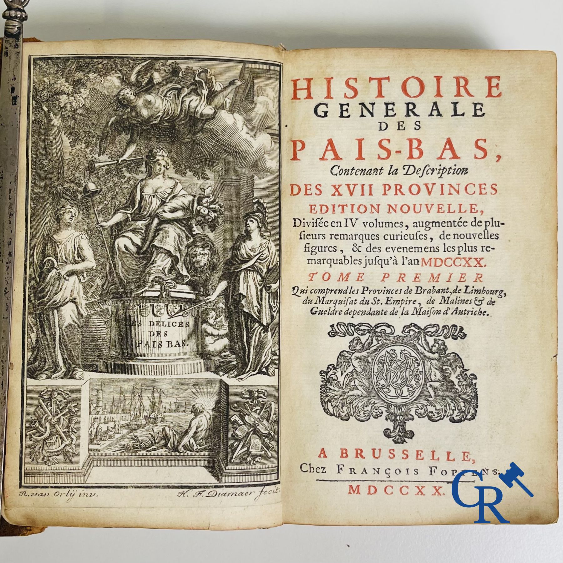 Livres anciens: Histoire générale des Pais-Bas, 1720 Chez François Foppens à Brusselle.