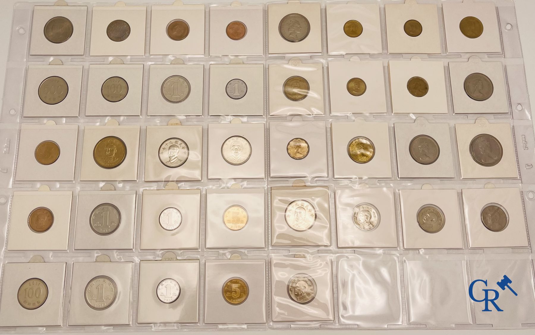 Coins: People's Republic of China: Large lot of various coins.