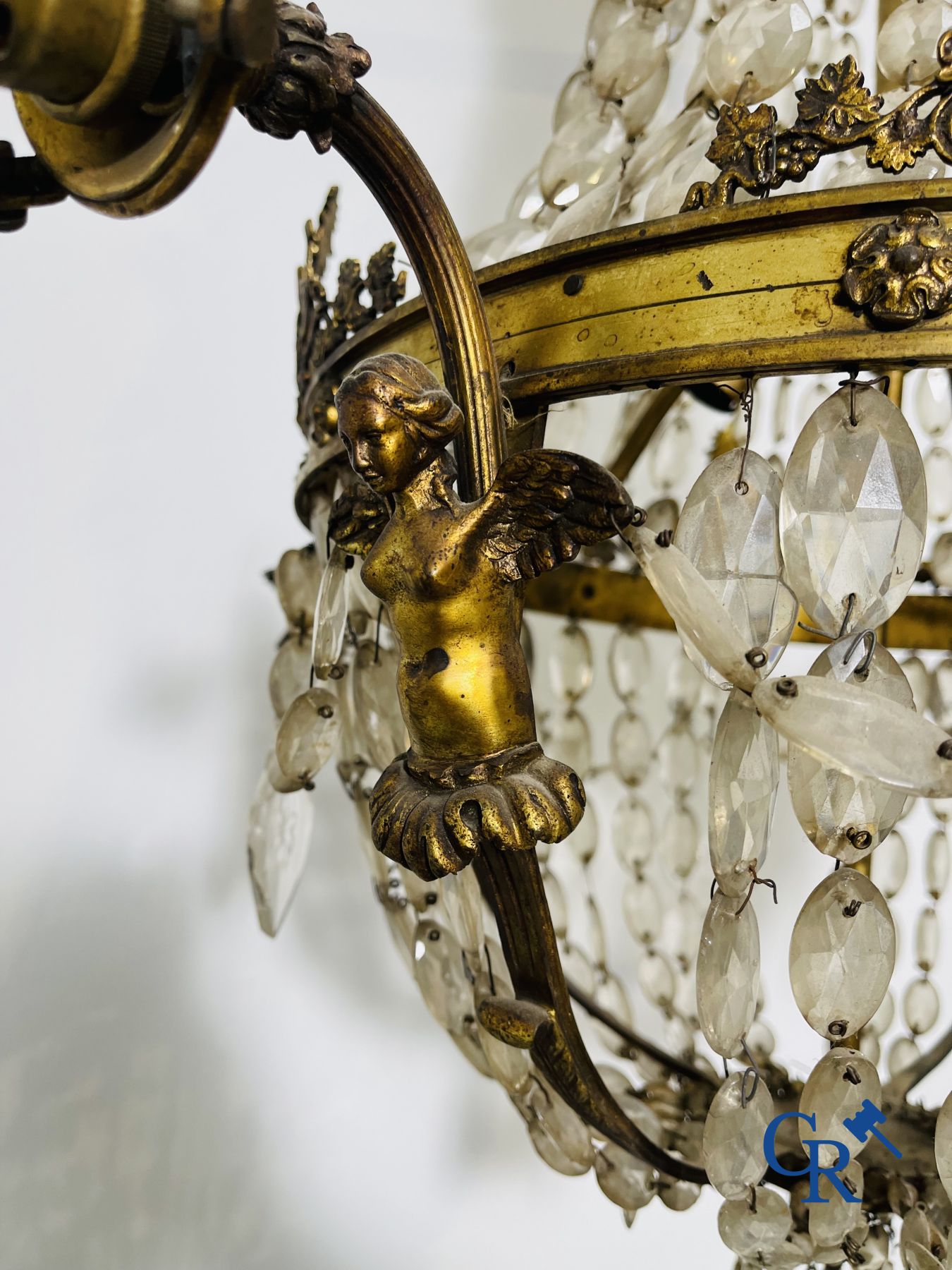 Chandelier. Sac à perles chandelier in bronze and crystal. Empire style.